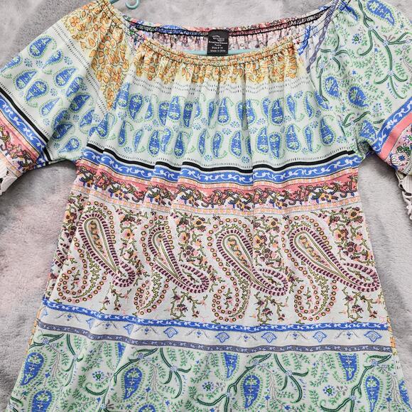 WinWin Top Womens S-M Paisley Off-Shoulder Pinwheel Lace Bell Sleeve Tunic Boho - Picture 2 of 9